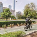 «البلديات والنقل» تواصل تطوير مسارات الدراجات الهوائية